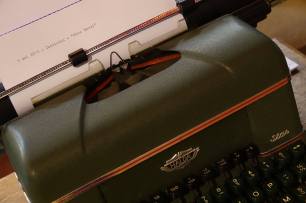 machine-à-écrire-photo-de-Pascal-Blondiau